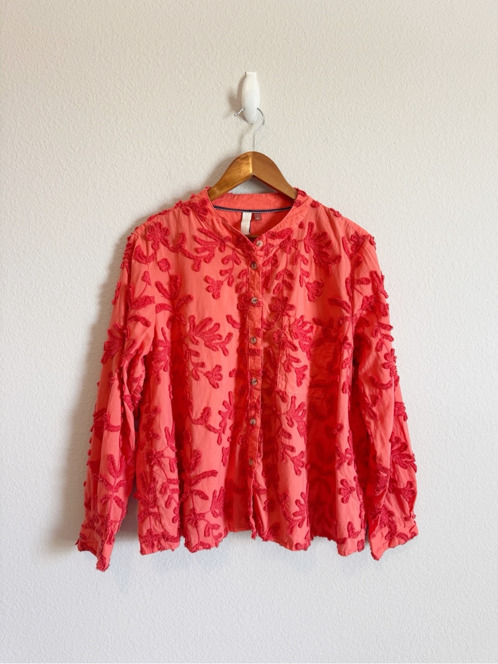 Anthropologie Pilcro Whitney Coral Floral Embroidered Boho Trapeze Top Size L